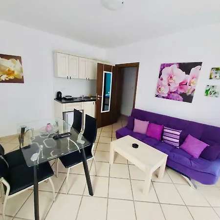 Magnolia Garden ساني بيتش